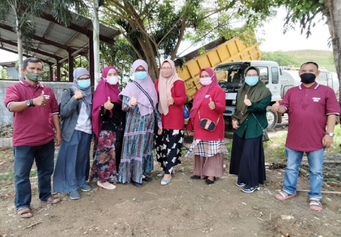 KEGIATAN PENGABDIAN KEPADA MASYARAKAT BERBASIS PRODUK PENINGKATAN KESEHATAN DAN KESELAMATAN KERJA DI TPA GAMPONG JAWA KOTA BANDA ACEH